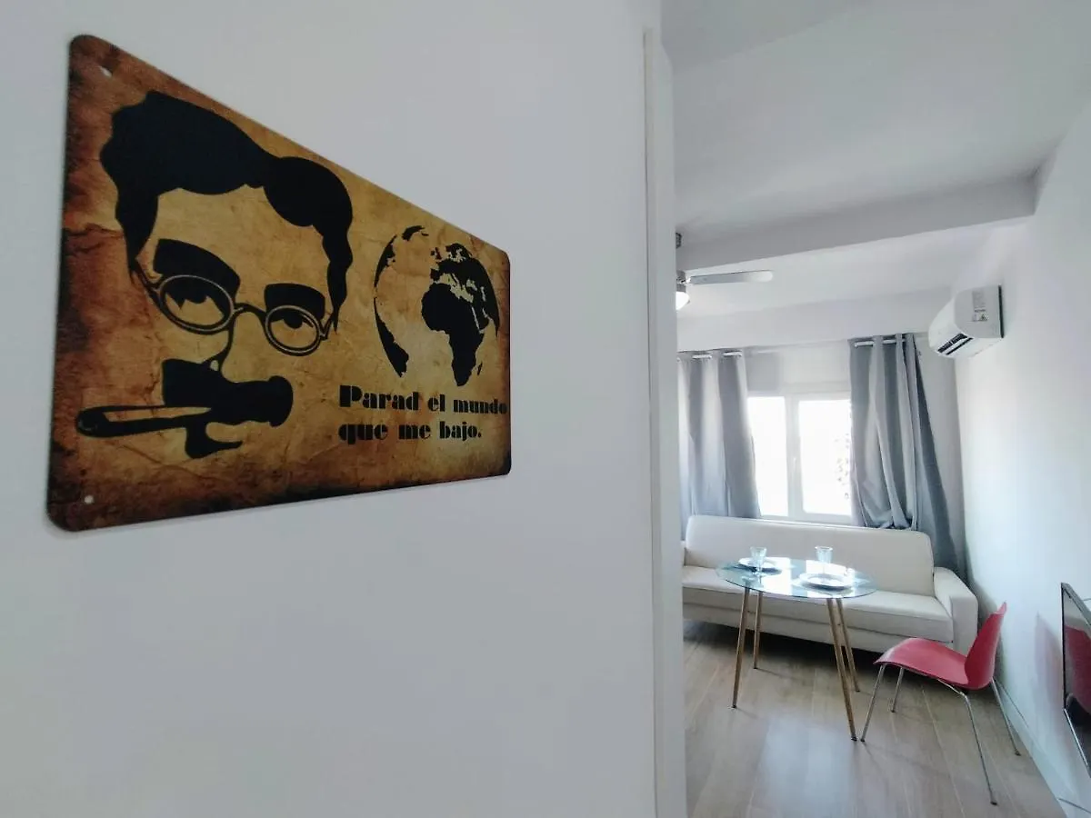Velazquez Aeropuerto Terraza Apartment Malaga